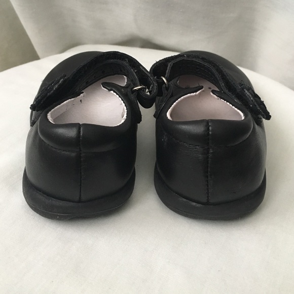 Size 6 wide Stride rite Mary Janes shoe striderite - Picture 3 of 4